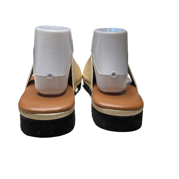 No Brand sandal size approximately 9-91/2 inches - Picture 6 of 11